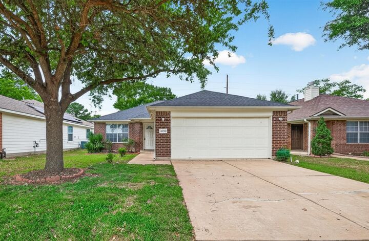 Property Photo:  19138 Lakota Drive  TX 77449 