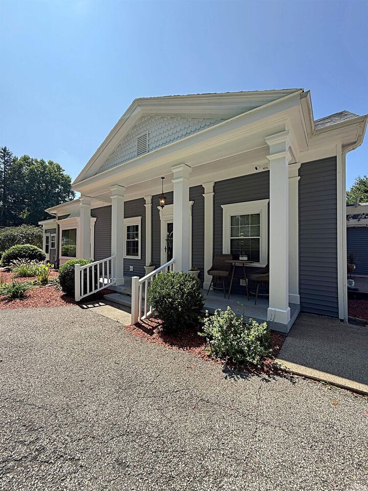 Property Photo:  4 Apraw Road  IN 47501 