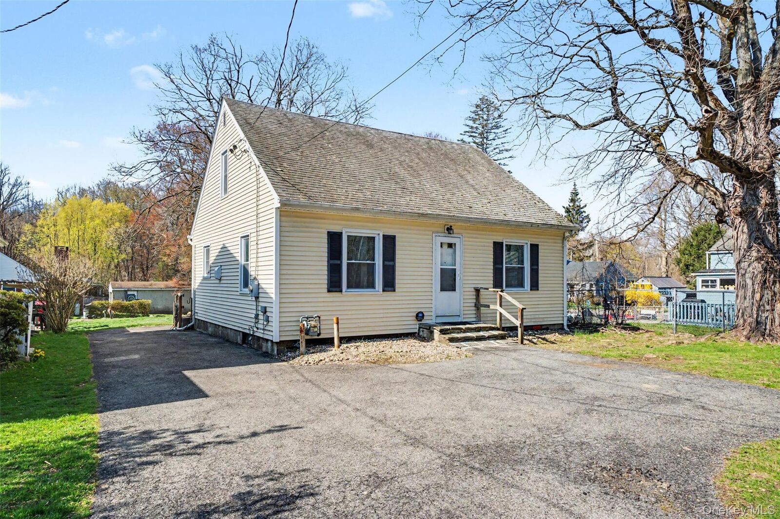 Property Photo:  15 Forge Hill Road  NY 12553 