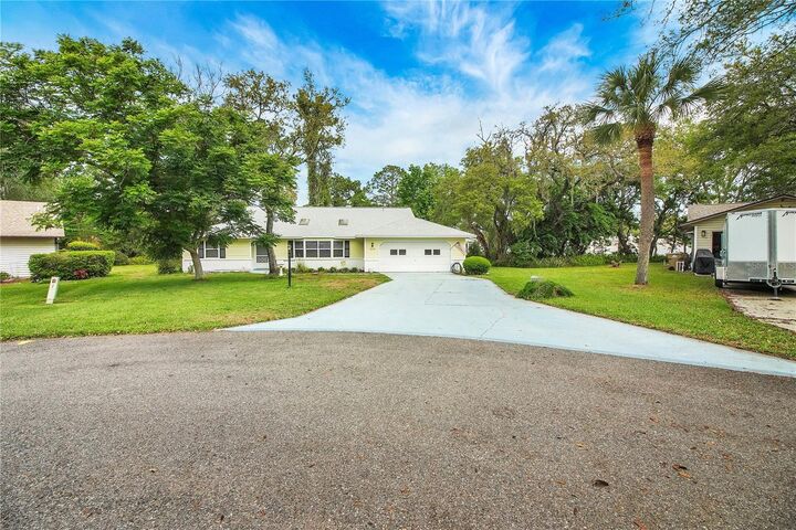Property Photo:  335 River Glass Court  FL 34788 