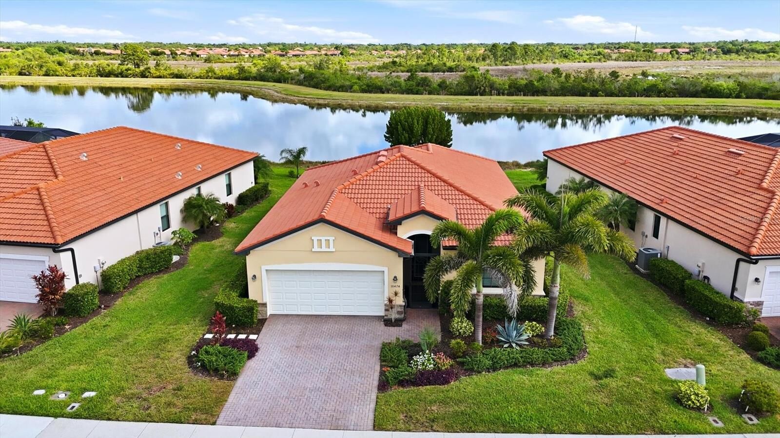 Property Photo: 10474 Medjool Drive FL 34293