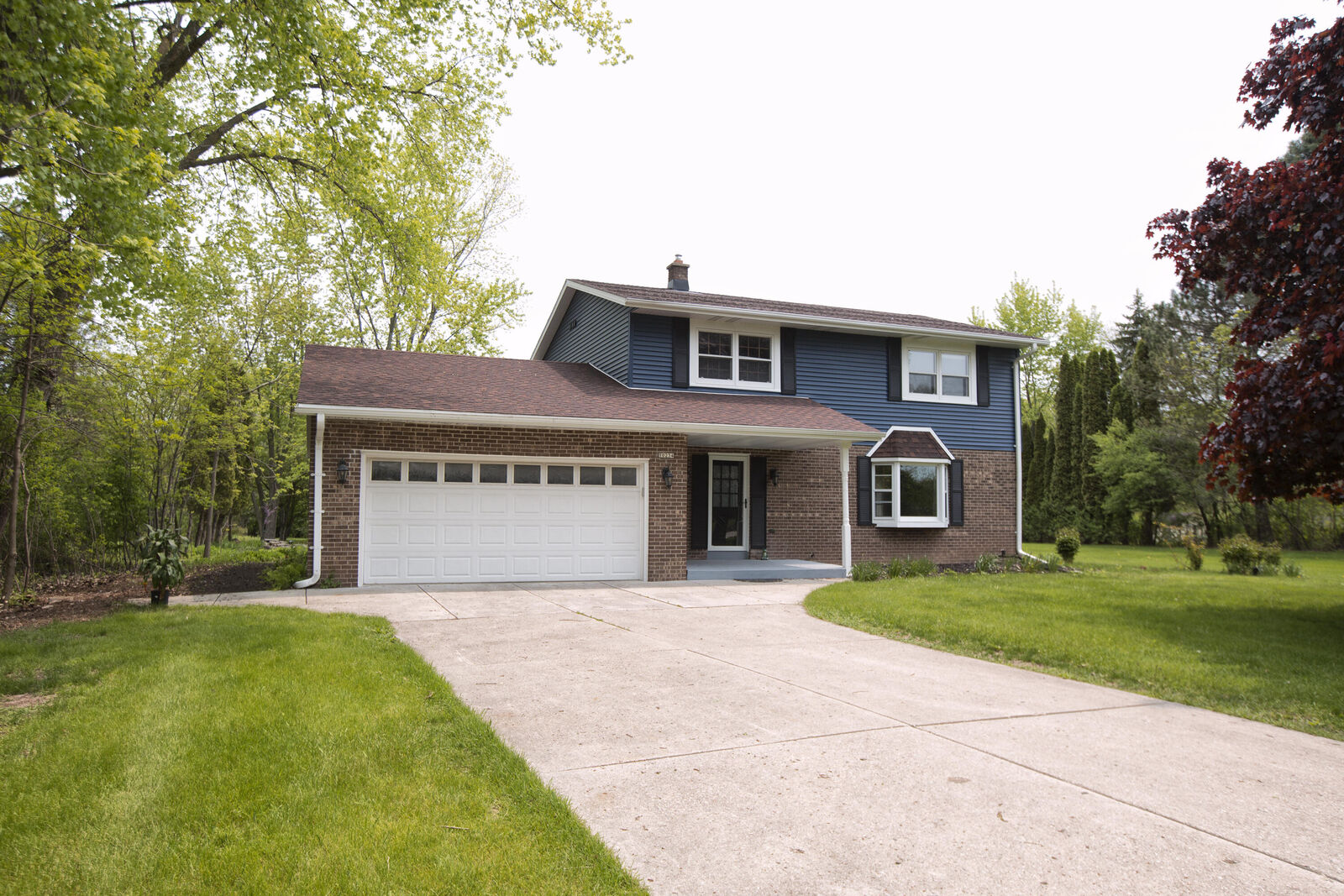 Property Photo:  10234 N La Cresta Dr  WI 53092 