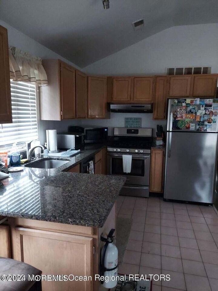 Property Photo:  524 Beechwood Avenue  NJ 07711 