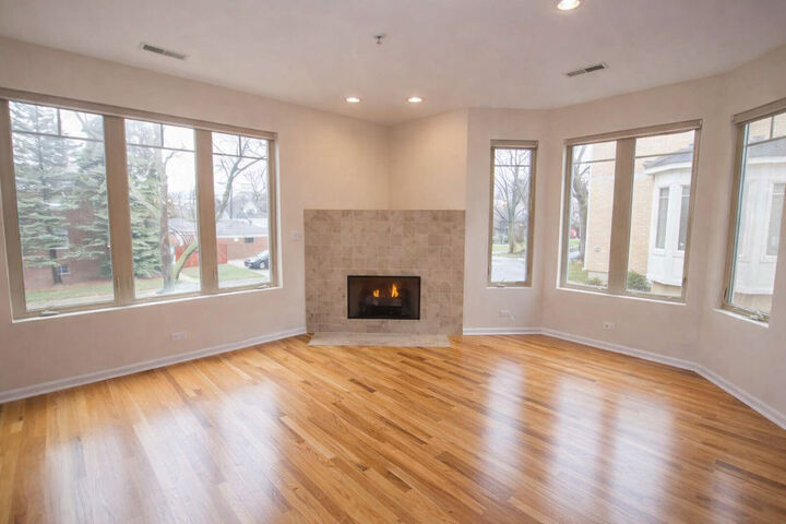 Property Photo:  8900 31st Street 18  IL 60513 