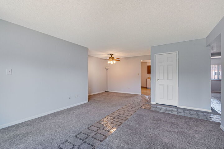 Property Photo:  9446 Bay Colony Drive 2S  IL 60016 