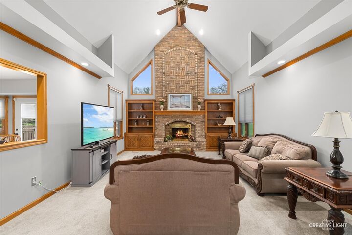 Property Photo:  5 W Royal Oaks Drive  IL 60512 