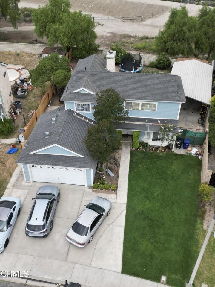 Property Photo:  1401 Waterford Lane  CA 93015 