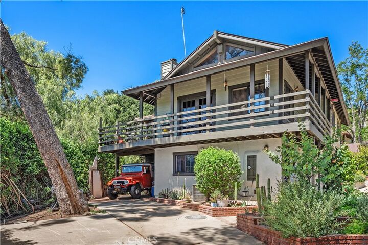 Property Photo: 9201 Grundy Lane CA 91311