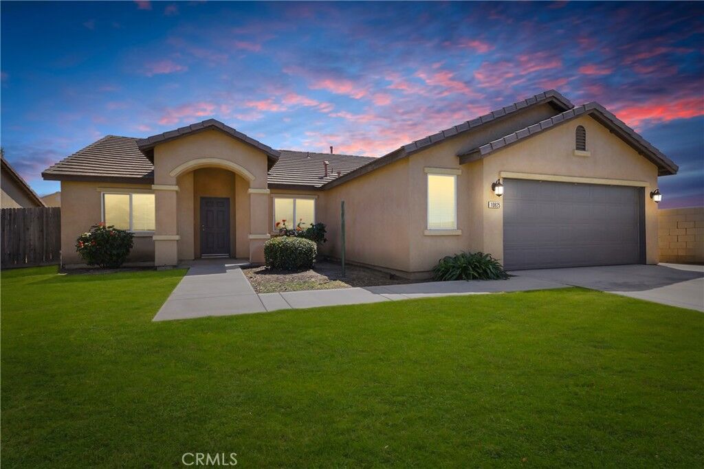 Property Photo:  10825 Coronado Pointe  CA 93311 
