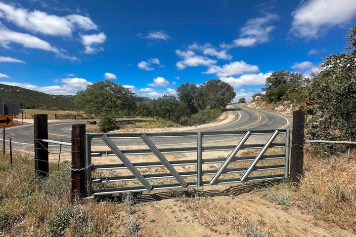Property Photo:  25561 E Old Julian Highway  CA 92065 