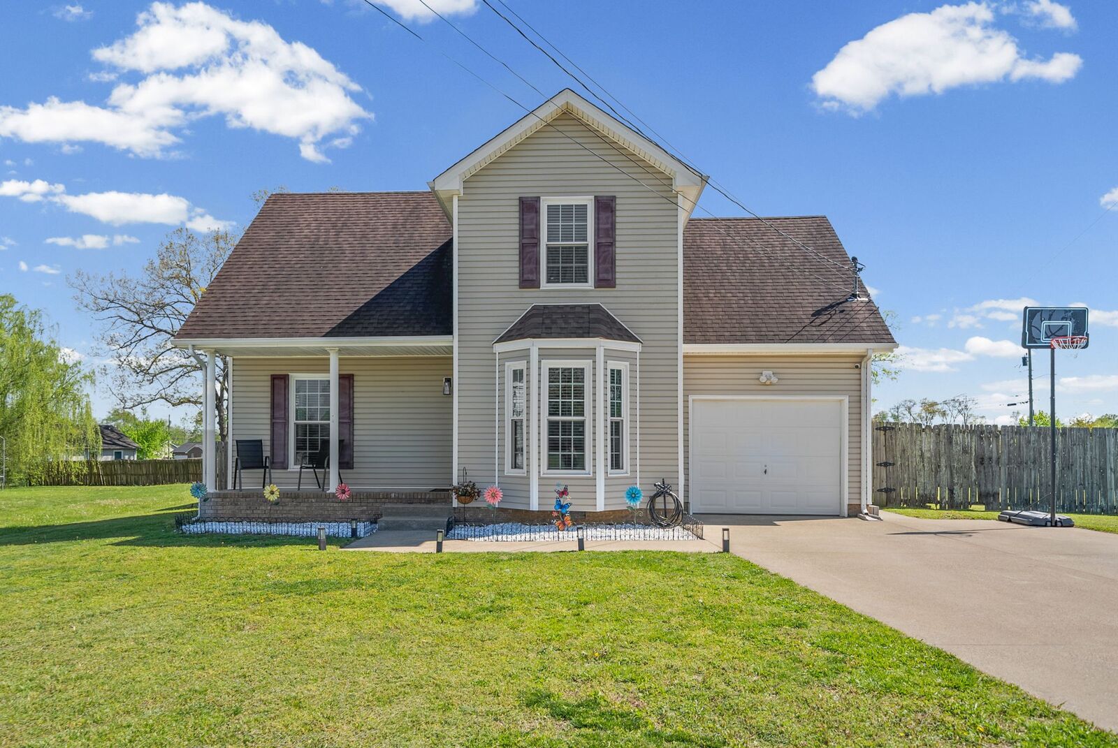 Property Photo: 2659 Derby Dr TN 37040