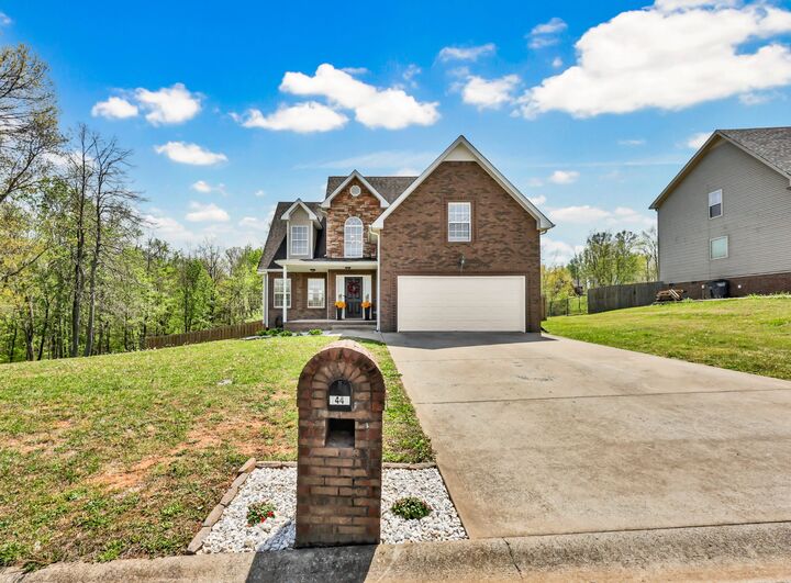 Property Photo:  1448 Rustys Ln  TN 37042 