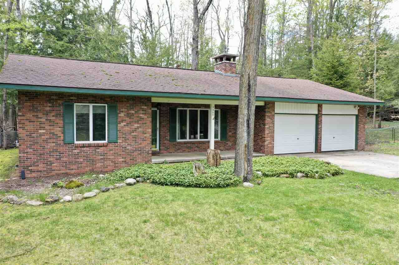 Property Photo: 7505 Tamarac MI 49740