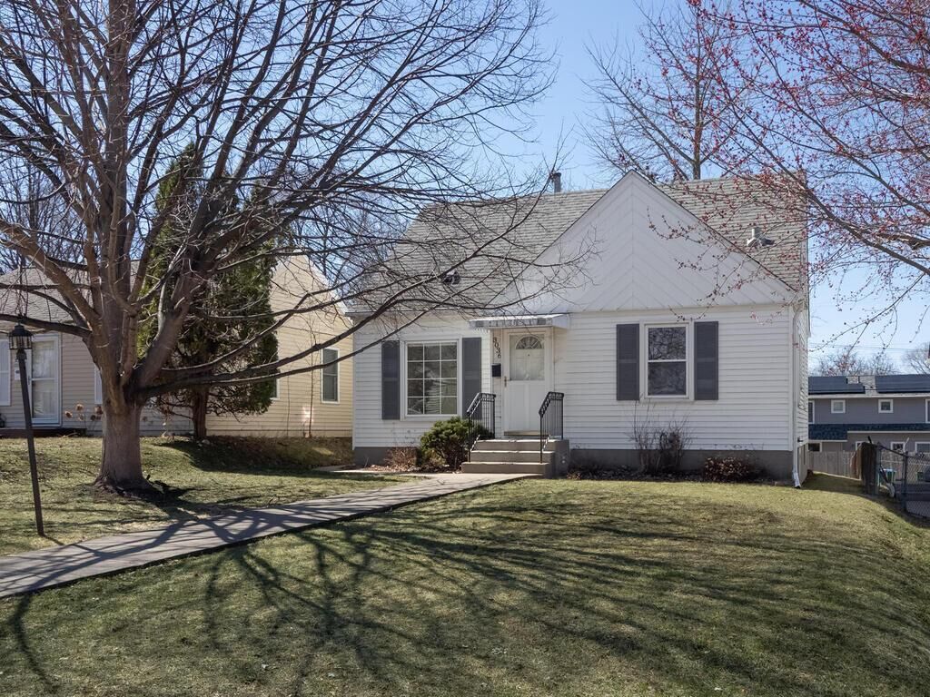 Property Photo: 3036 Nevada Avenue S MN 55426