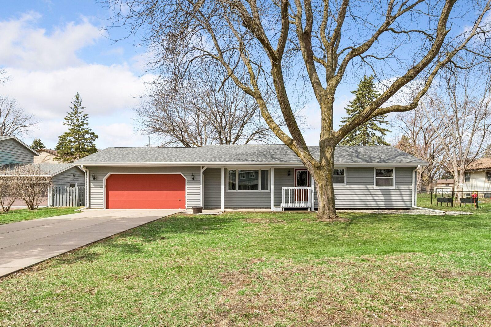 Property Photo:  11045 Stanley Curve  MN 55437 