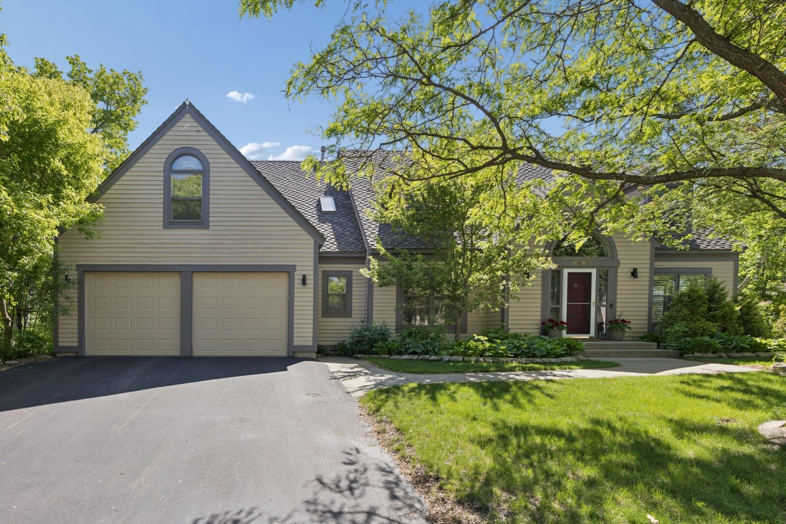 Property Photo: 6565 Cherokee Trail W MN 55344