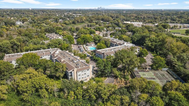 Property Photo: 3020 Saint Albans Mill Road 105 MN 55305