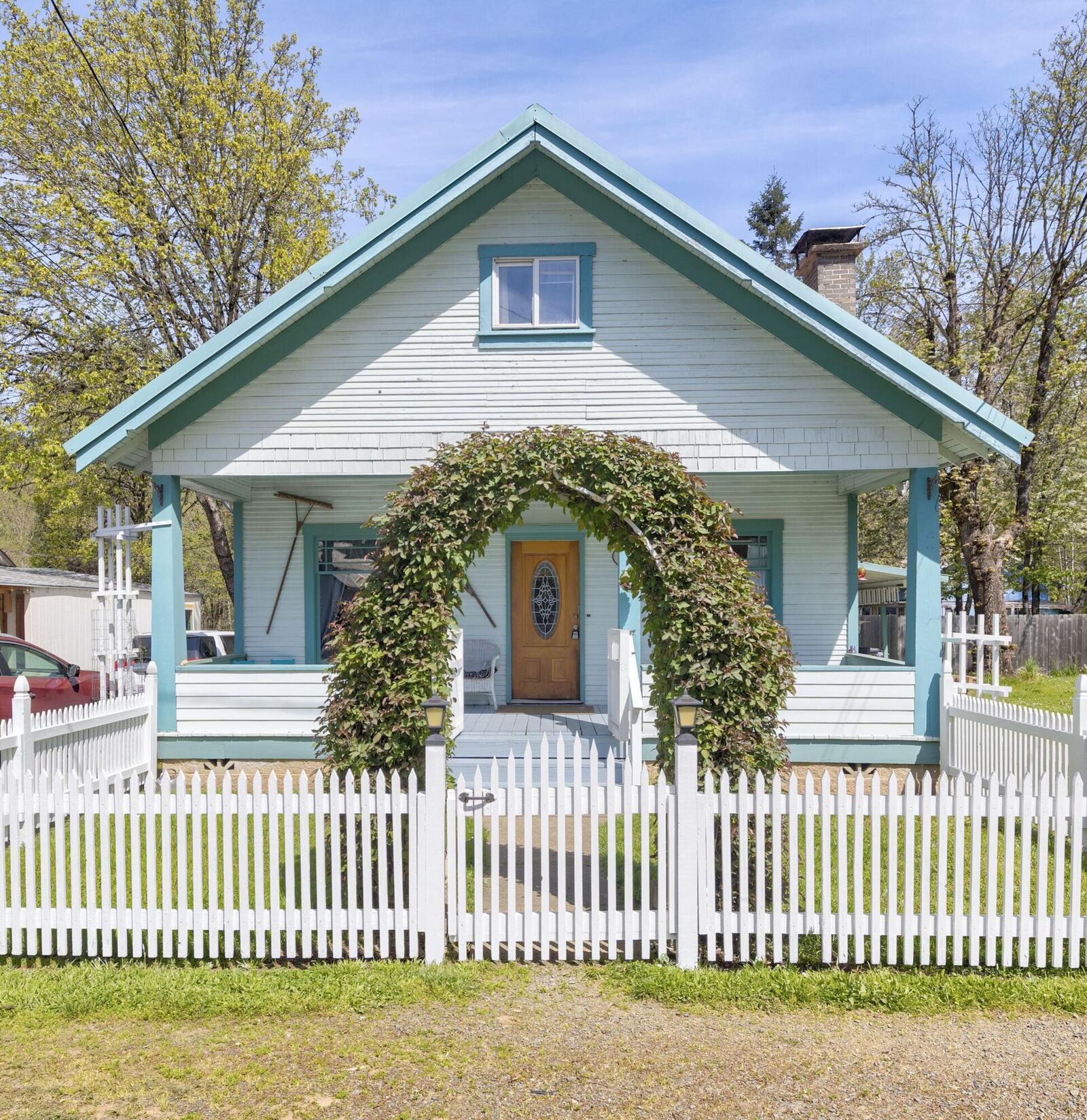 Property Photo:  219 Gilbert Avenue  OR 97442 