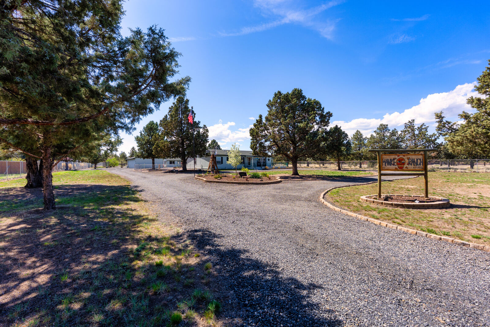Property Photo:  14204 SW Peninsula Drive  OR 97760 