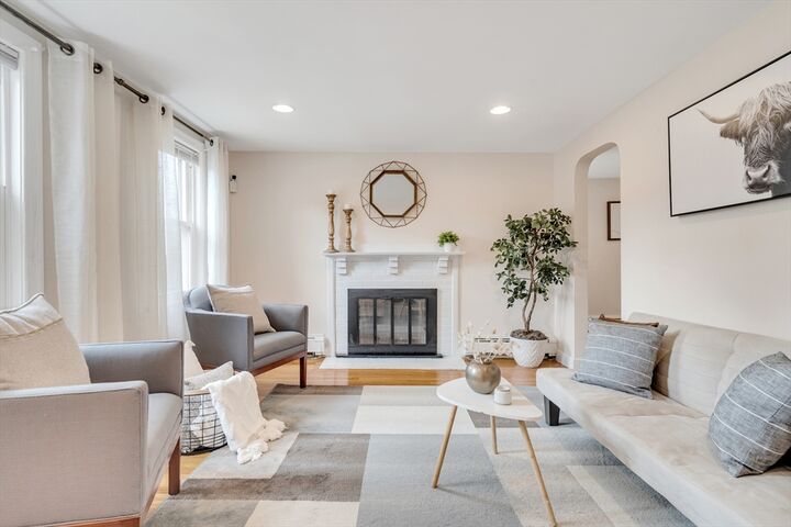 Property Photo:  24 Ledgelawn Ave  MA 02420 