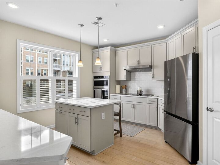 Property Photo:  4 Peters Farm Way 206  MA 01581 