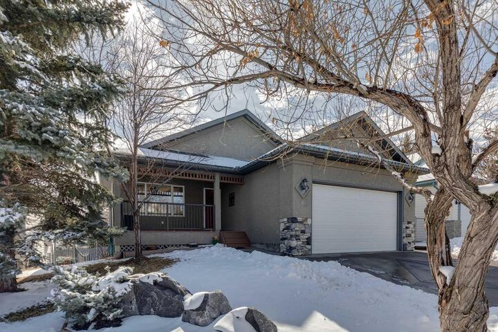 Photo de la propriété:  6 Sheep River Crescent  AB T1S 1N6 