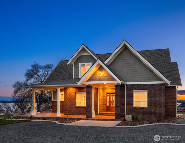 Property Photo: