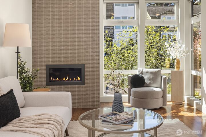 Property Photo:  3446 B  22nd Avenue W  WA 98199 