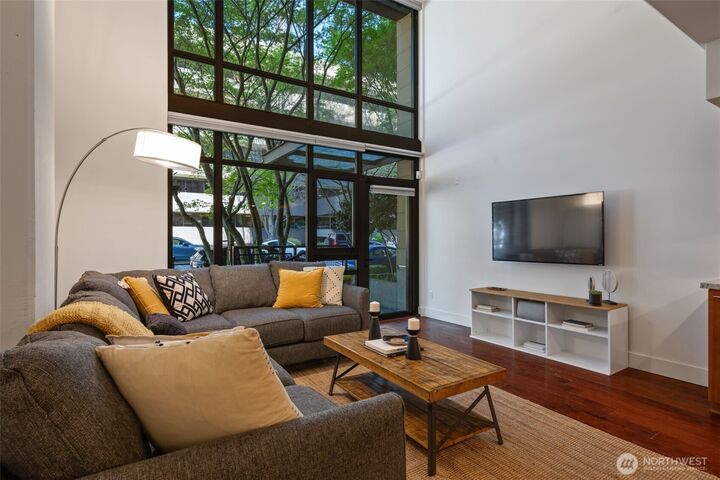 Property Photo: 2911 2nd Avenue 118 WA 98121