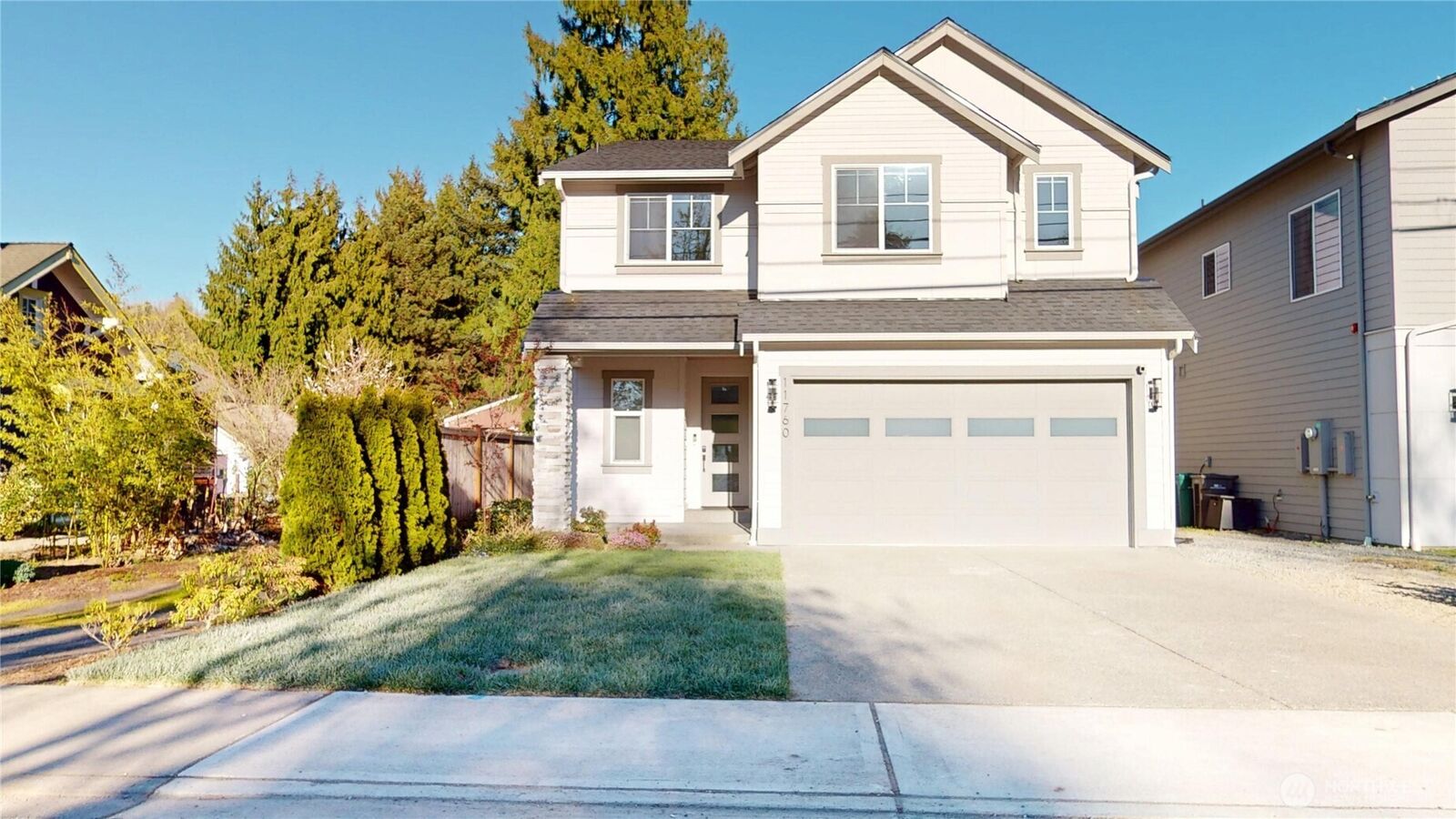 Property Photo: 11760 42nd Avenue S WA 98168