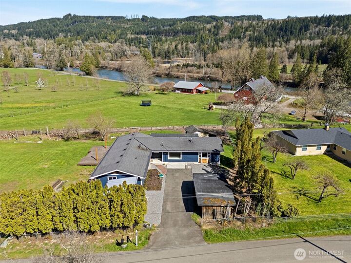 Property Photo:  36422 SE 56th Street  WA 98024 