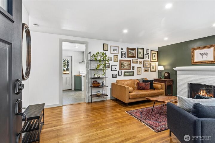 Property Photo:  3008 NE 178th Street  WA 98155 