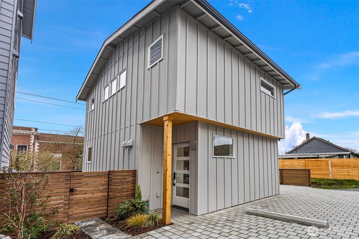 Property Photo:  2510 NW 80th Street  WA 98117 