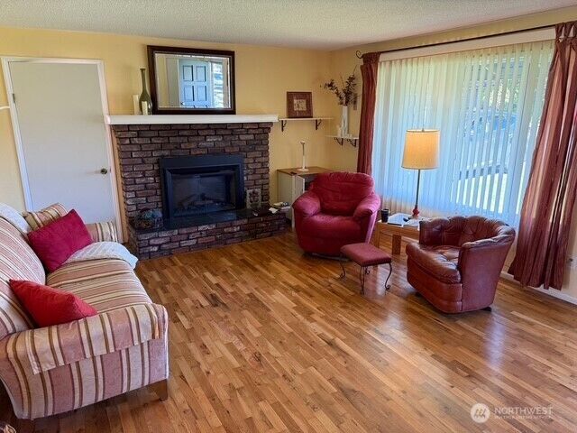 Property Photo:  2735  Xenia Street  WA 98226 