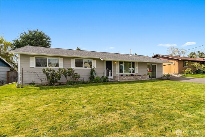 Property Photo:  2735  Xenia Street  WA 98226 