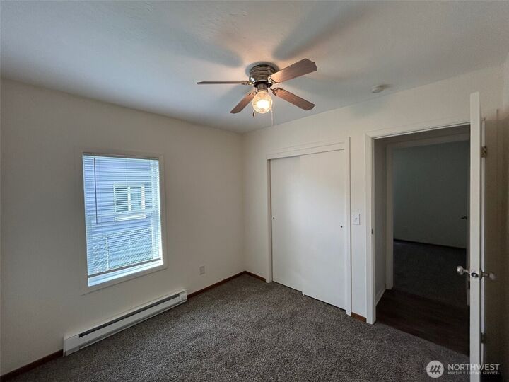 Property Photo:  1012  7th Street S  WA 98626 