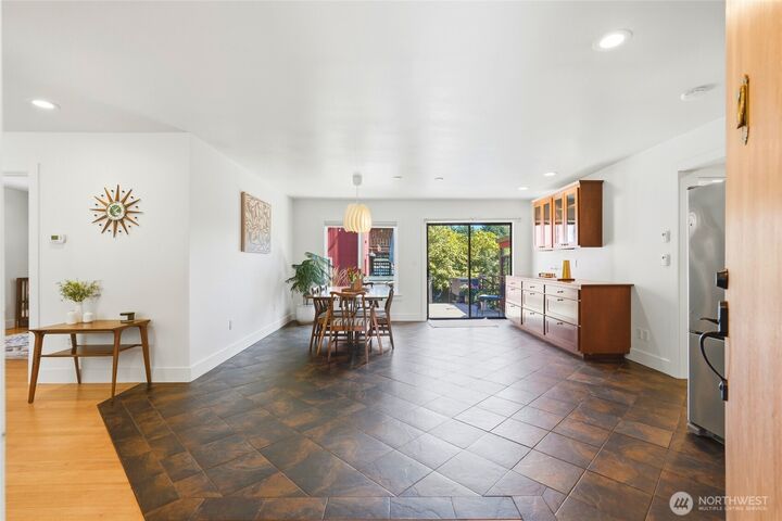 Property Photo:  9524  20th Ave  NE  WA 98115 