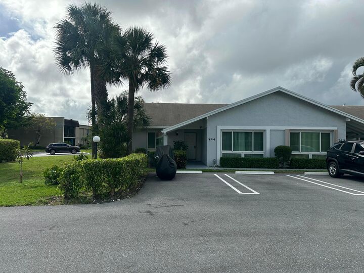 Property Photo: 744 Lago Road FL 33445