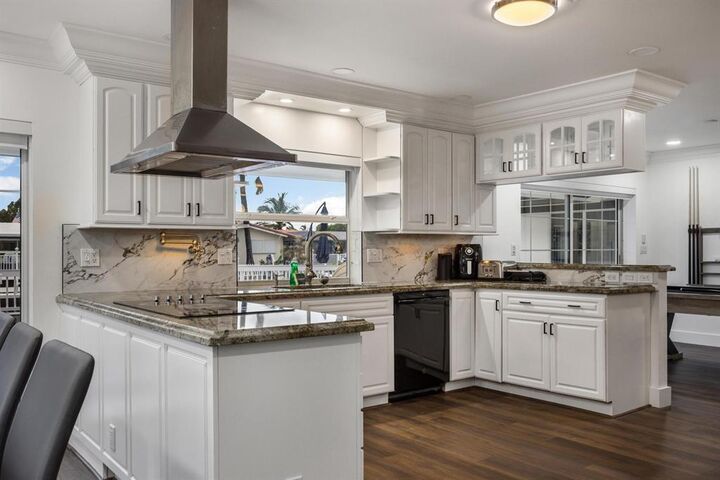 Property Photo:  1419 NE 57th Street  FL 33334 