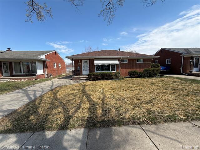 Property Photo: 8586 Salem Lane MI 48127