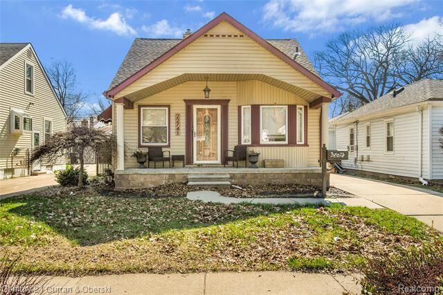 Property Photo:  22741 Oxford Street  MI 48124 