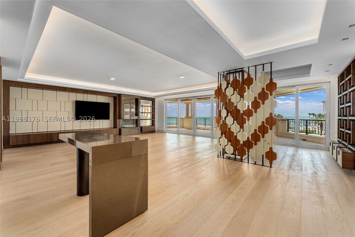 Property Photo:  7445 Fisher Island Dr 7445  FL 33109 