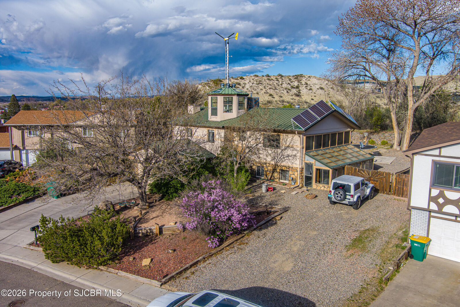 Property Photo: 908 Mountain View Drive NM 87410