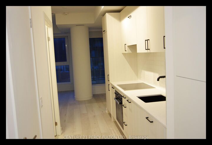 Property Photo: 5 Quarrington Lane 601 ON M3C 0S4