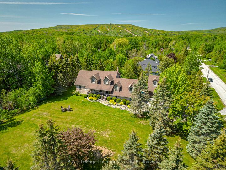 Property Photo: 13 Parkland Drive ON L9Y 3Y9