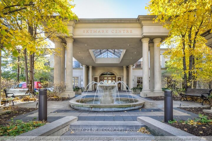 Property Photo: 78 Harrison Garden Boulevard 204 ON M2N 7E2