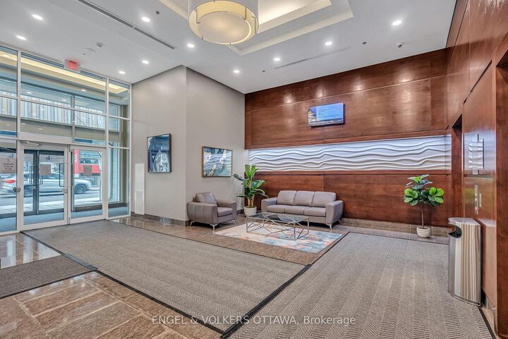 Property Photo: 238 Besserer Street 811 ON K1N 6B1
