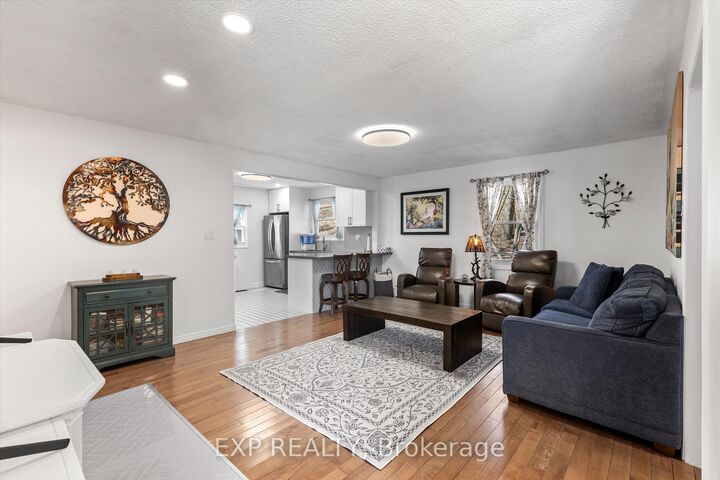 Property Photo:  34 Connor Drive  ON L4A 7X3 