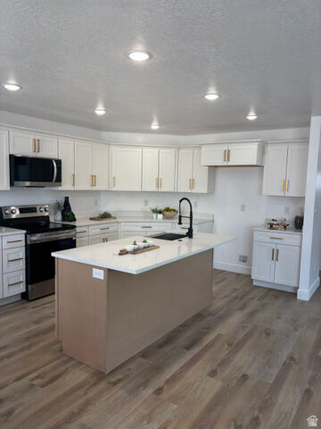 Property Photo:  376 S Maple Dr  UT 84654 