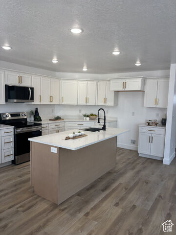 Property Photo:  376 S Maple Dr  UT 84654 